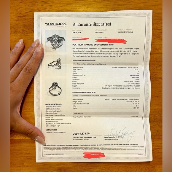 GIA Certified Pear shaped diamond engagement ring - Picture 2 of 4